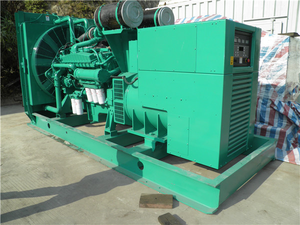 裕安出租发电机 发电机组厂家：柴油发电机组的控制屏的作用是什么？