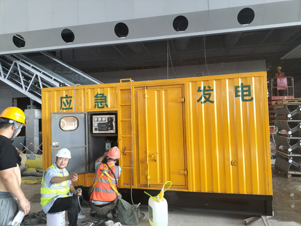 裕安怎样判断空气滤清器是否需要更换？